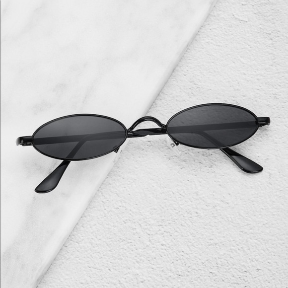 Black Tint Oval Sunglasses - Picture 2 of 4